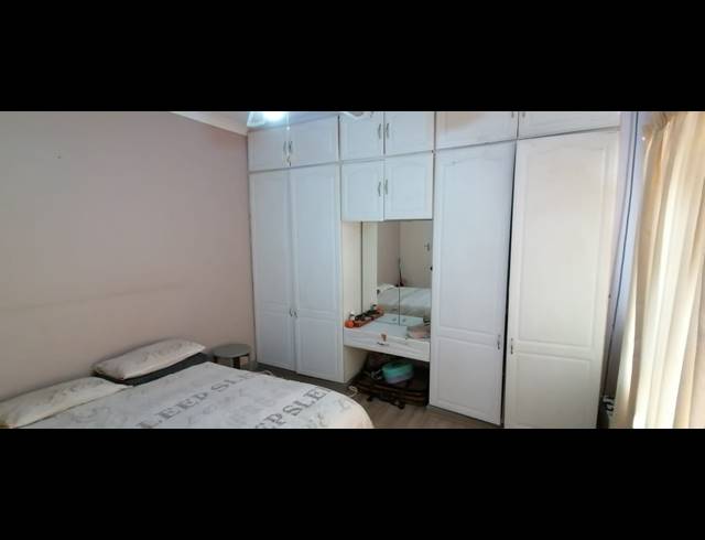 3 BEDROOM HOUSE FOR SALE IN STILFONTEIN EXT 2